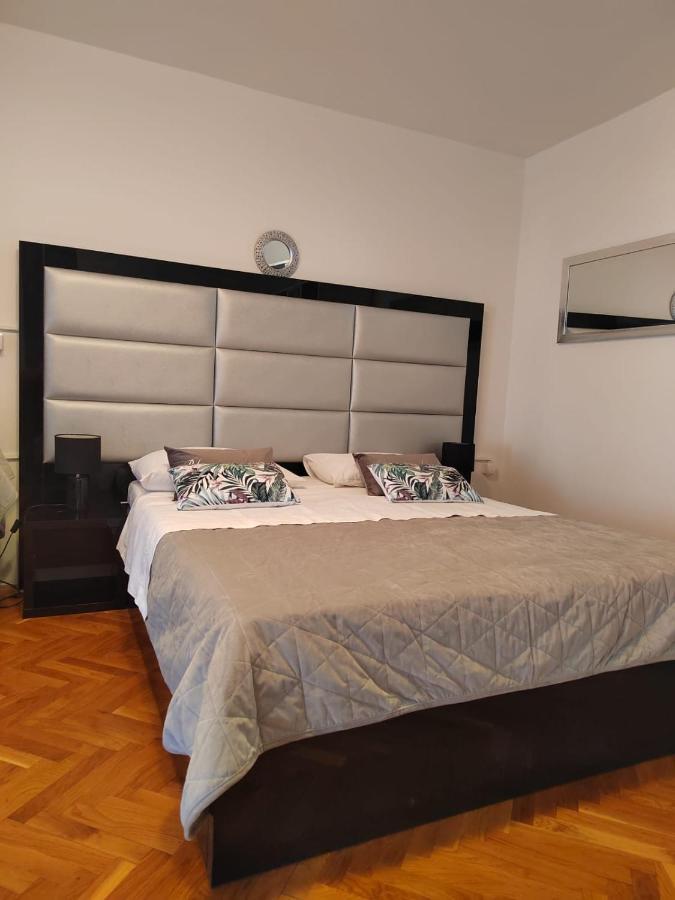 Apartment Mladenka Visnjik ザダル エクステリア 写真